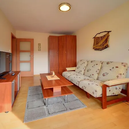 Apart-invest Apartament Retro